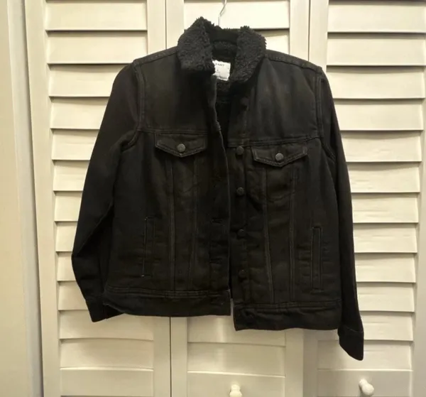 Old Navy Jacket Women’s Small Petite Black Cozy Y2K Trucker Sherpa Lined Denim - Image 8