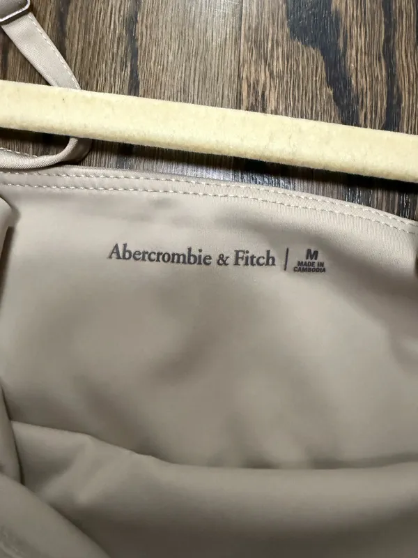 Abercrombie Dress With Built in shorts - Image 3