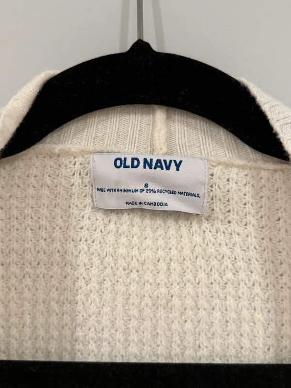 Old Navy Cream Cardigan Knit - Image 3