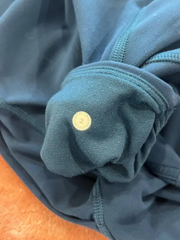 Lululemon Align Joggers 28" - Image 4