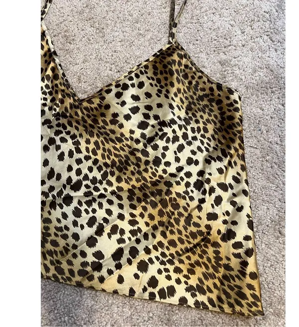 Victoria's Secret Women’s Satin Animal Print Top. Size XL - Image 2