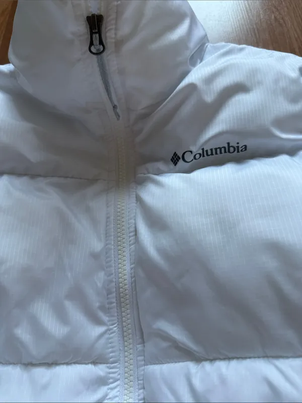 Columbia White Quilted Puffer Jacket - Image 2