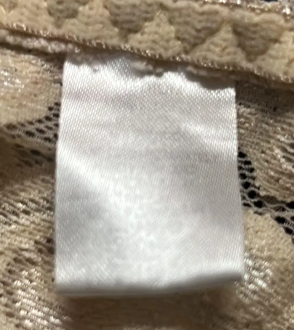 Medium Creme lace no brand camis - Image 3