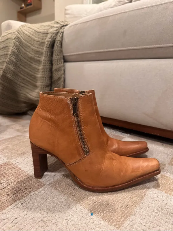 Vintage Steve Madden Ankle Boots Genuine Leather - Image 3