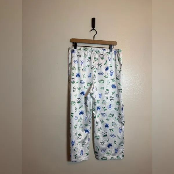 Kate Spade Cropped Pajama Set‎ in Coffee Cup Print - Image 5