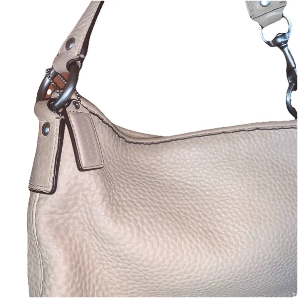 COACH Sarah Pebbled Hobo Purse Shoulder Hand Bag Beige Off White J0885-F13094 - Image 2