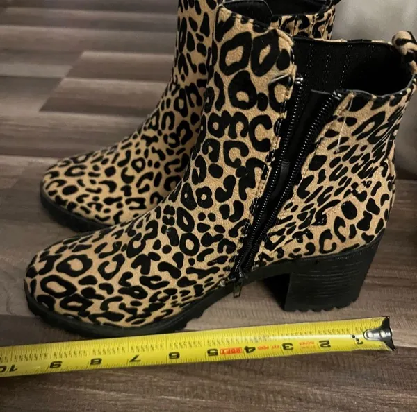 Qupid Cheetah Print Booties size 7 NWOT - Image 6