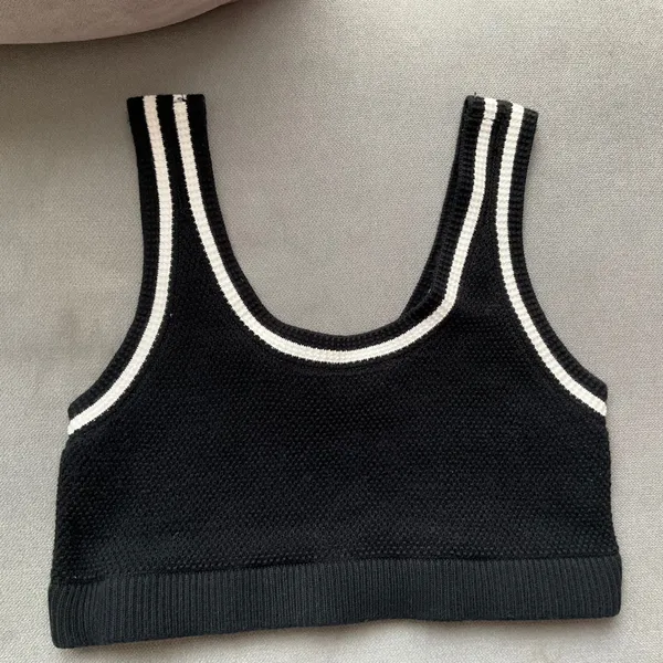 Alo Yoga Tennis Club Sweater Knit Bra Black/Ivory S - Image 2