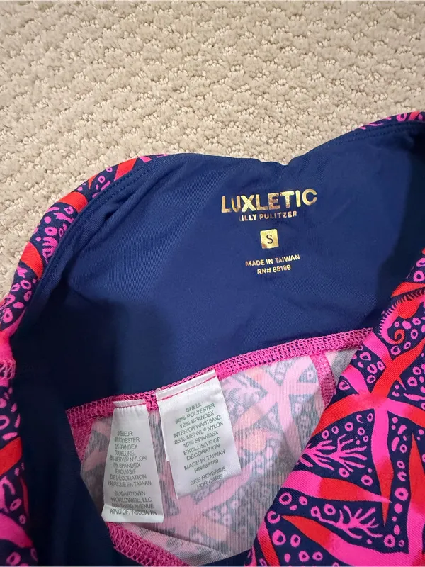 Lilly Pulitzer Luxletic Weekender High Rise Leggings Passion Fruit Pink Star - Image 10