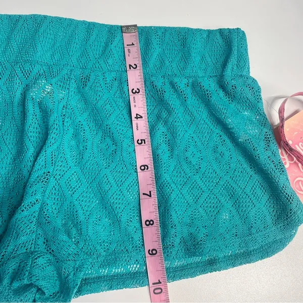 NWT crochet beach shorts lightweight‎ see through teal swim cover up medium - Image 5