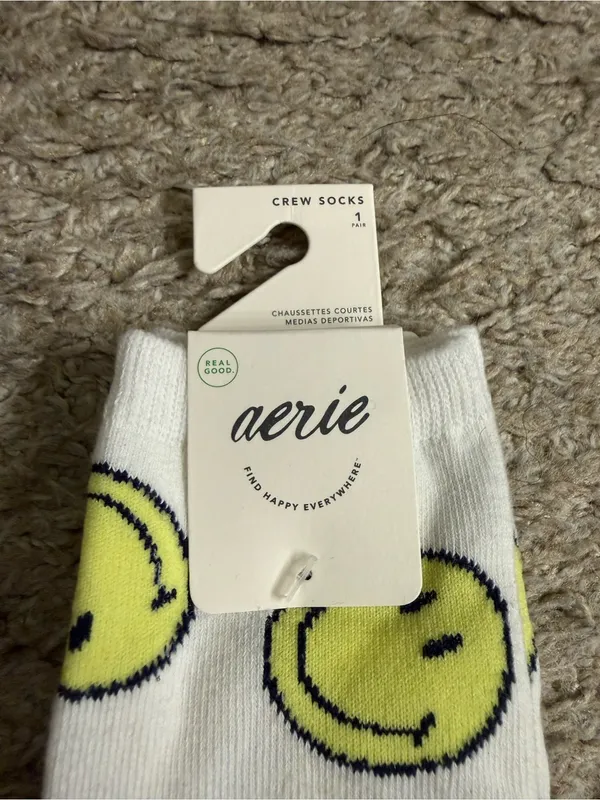 Aerie White Neon Yellow Smiley Face Design Crew Socks NWT - Image 3