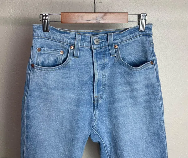 Levi’s Wedgie Straight Fit Women’s Jeans Size 25 - Image 3