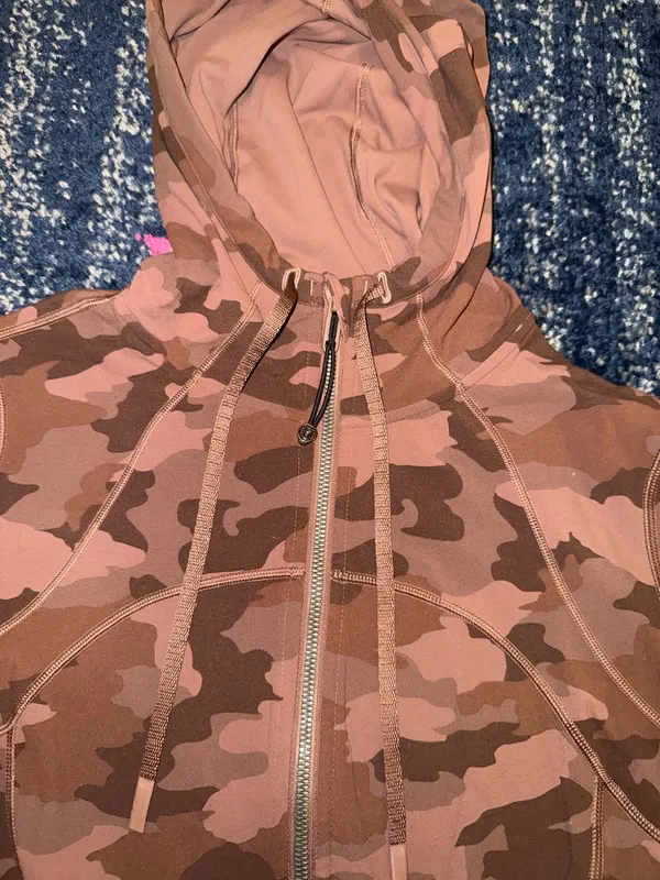 Lululemon Zip-Up Jacket - Image 2