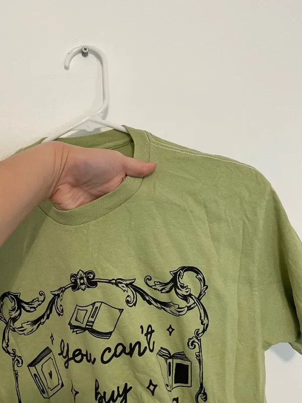 NEW NWT HOT TOPIC Buy Books Boyfriend Fit T-Shirt Green Short Sleeve Tee JUNIORS - Image 7