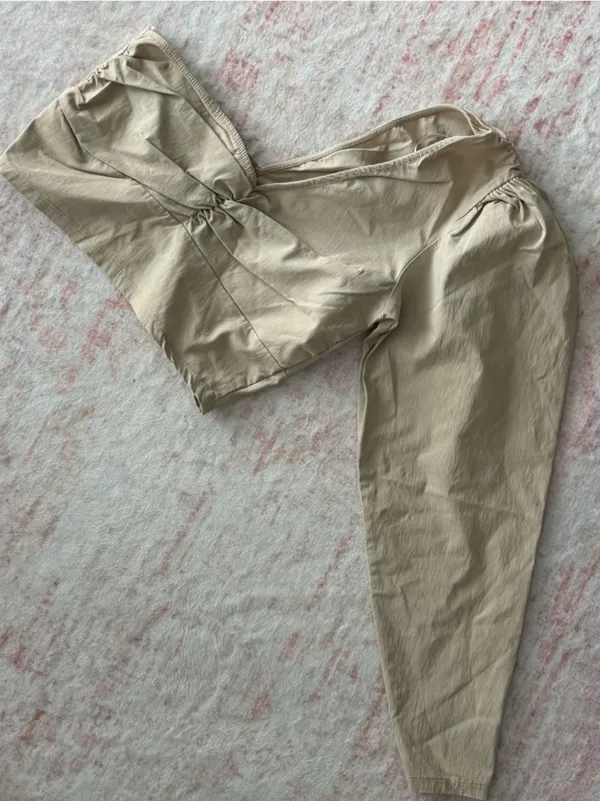 Women’s One - Image 2