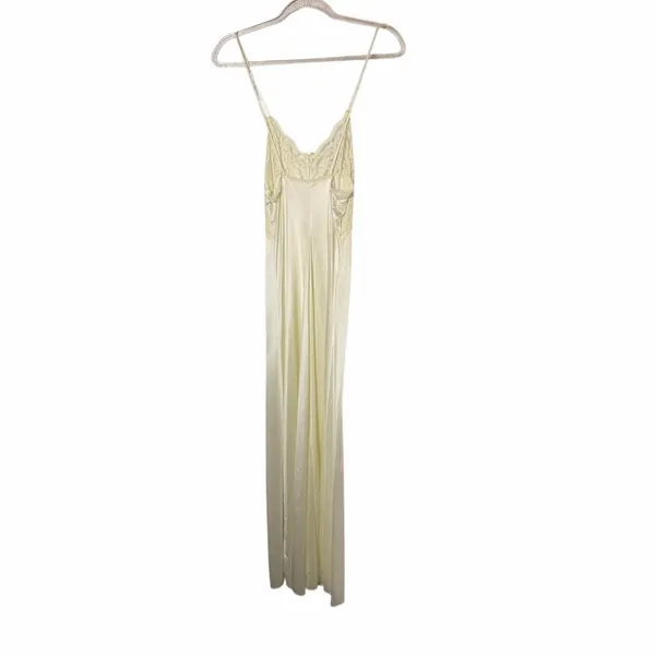 Val Mode Lingerie Vintage Peignor Set Ivory / Cream - Image 8