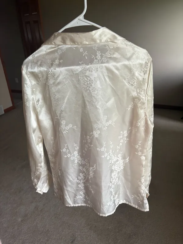 Silk Button Up White Size M - Image 3
