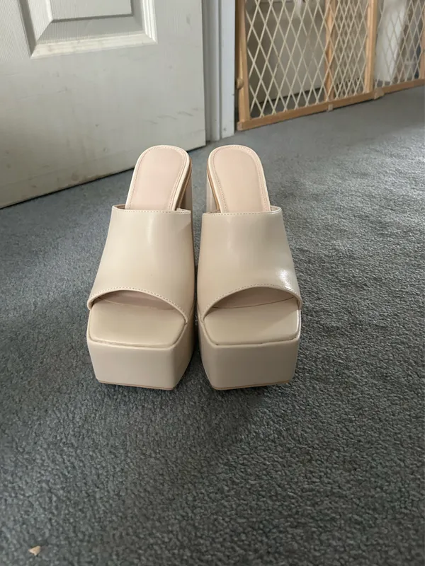 Amazon Chunky platform heels - Image 2