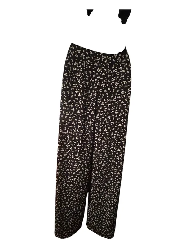 SHEIN Black wide leg pants with White Floral Print - Image 3