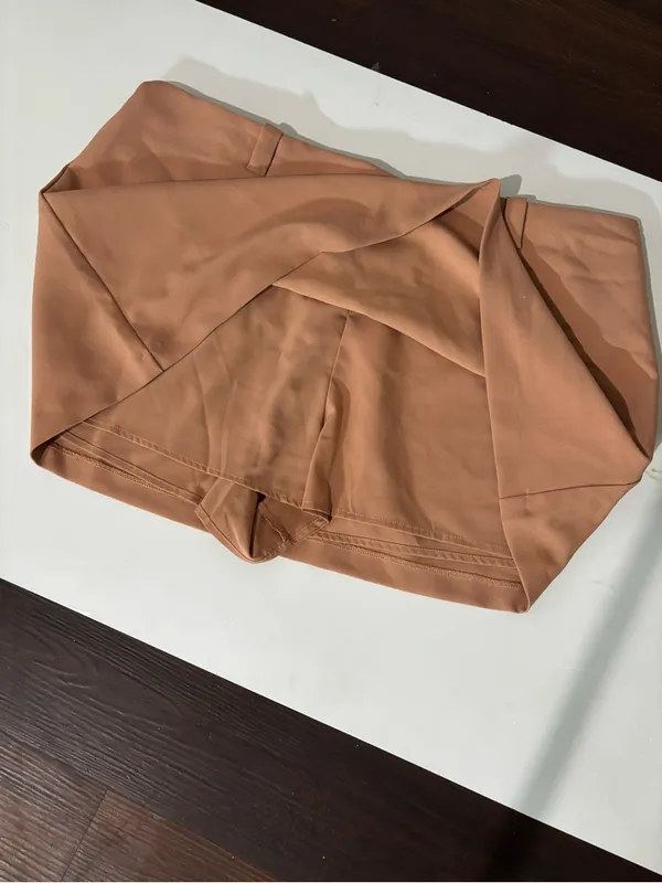 Abercrombie & Fitch Peach-Tone Women's Skort - Image 3