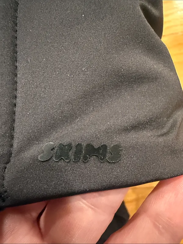 Skims lightly line black bra size 40C. - Image 2