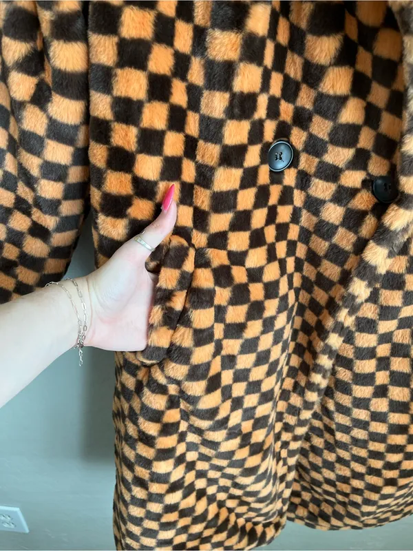 Hot and Delicious Fuzzy Feelings Checkered Faux Fur Teddy Trench Coat Size Med - Image 4