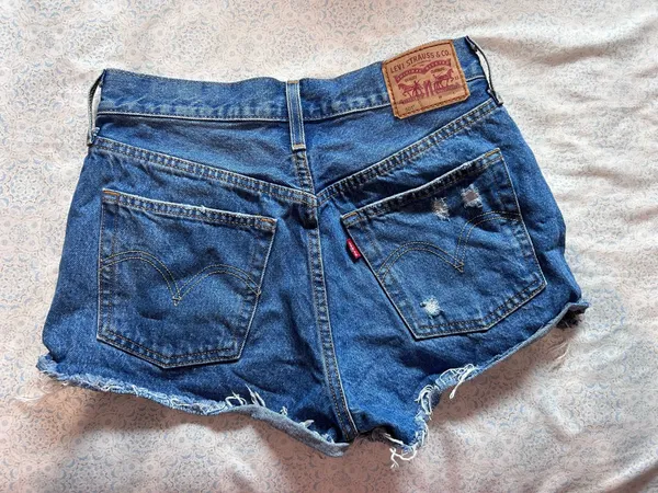 Levi’s Shorts - Image 4