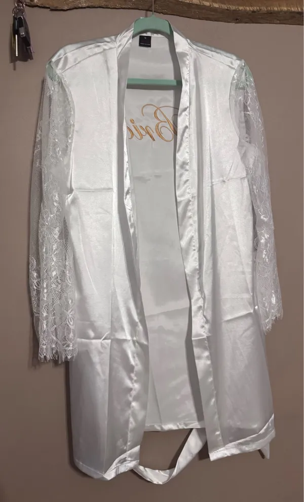Bride Robe White Size M - Image 2