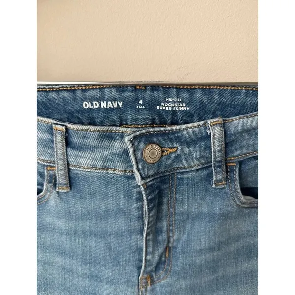 Old Navy Mid-Rise Rockstar Super Skinny Jeans Light Wash Size 4 Tall - Image 2