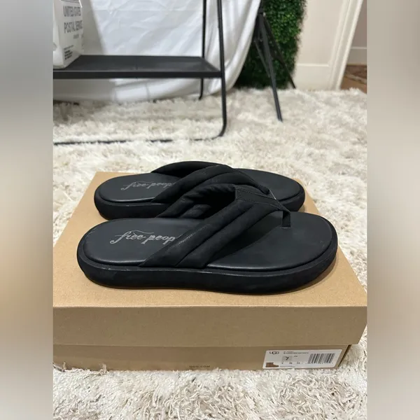 COPY - ❤️Free People Wonderland Thong Sandal - Image 4