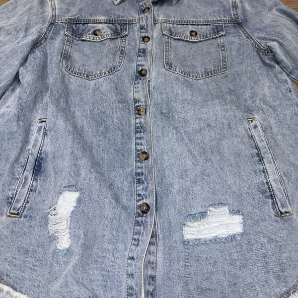 Wishlist Women's Boutique Denim Long Sleeve Button Up Size Medium - Image 14