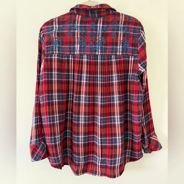 Free People Magical Plaid Boho Cottage Embroidered Cotton Button Down size small - Image 9