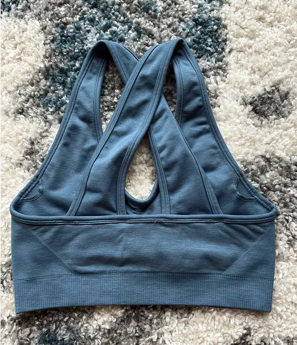 Alphalete Sports Bra Amplify - Image 2