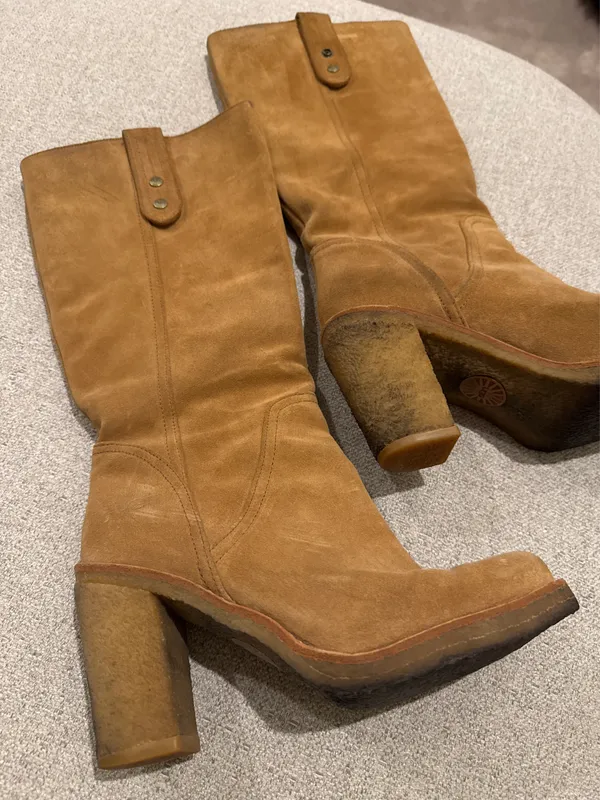 UGG Boots Classic - Image 2