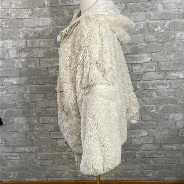 Free People Movement Take a Moment Faux Fur Hooded Jacket in ivory. - Image 3
