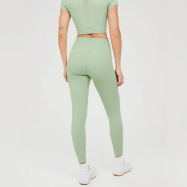 OFFLINE By Aerie Goals 7/8 Length Ribbed Legging in Ticket Green Size M - Image 4