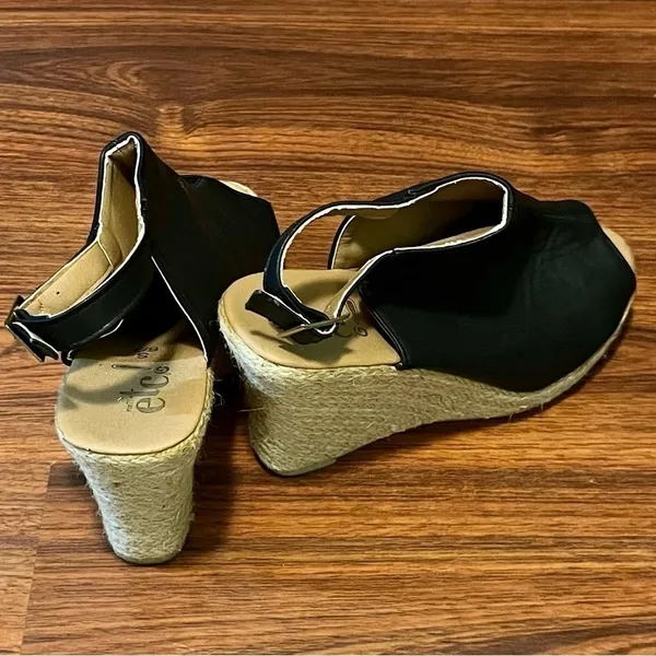 Rue21 ETC! Black Faux Leather Peep Toe Platform Wedge Sandals Size 6/7 - Image 5