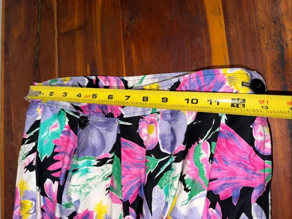 Vintage Floral Tropical Skirt Resort Beach Modest Coastal Bright 80s flowers - Image 5