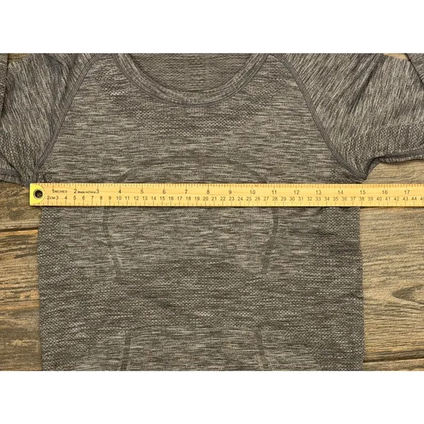 Lululemon Swiftly‎ Tech Long Sleeve Shirt Heathered Grey Size 6 Activewear Top - Image 4