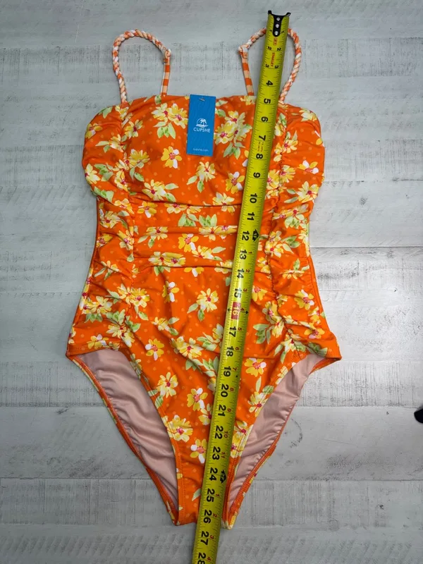 Cupshe Retro Ditsy Square Neck Ruched One Piece Swimsuit - Image 3