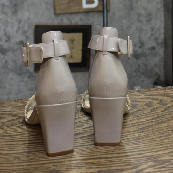 Calvin Klein Womens Vintage Strap Block Heels Sand Brown / Mink 6M - Image 4