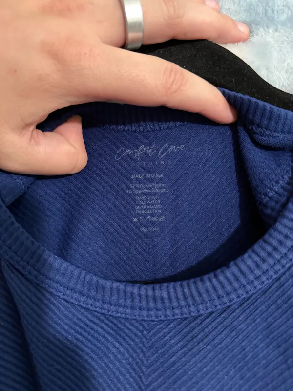 Comfort Cove Navy High Neck Ribbed Chevron Crop Tank Top OS - Image 3