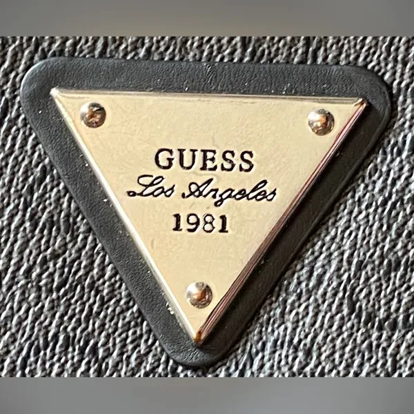 Guess Black Leather Logo Zip Wallet - Image 2