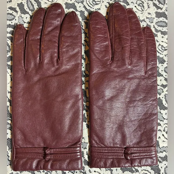 Wine color Leather Gloves size 6.5 - Image 2