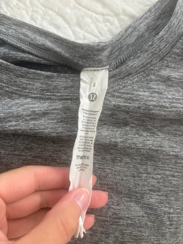 Swiftly Tech Lululemon Long Sleeve Race - Image 3
