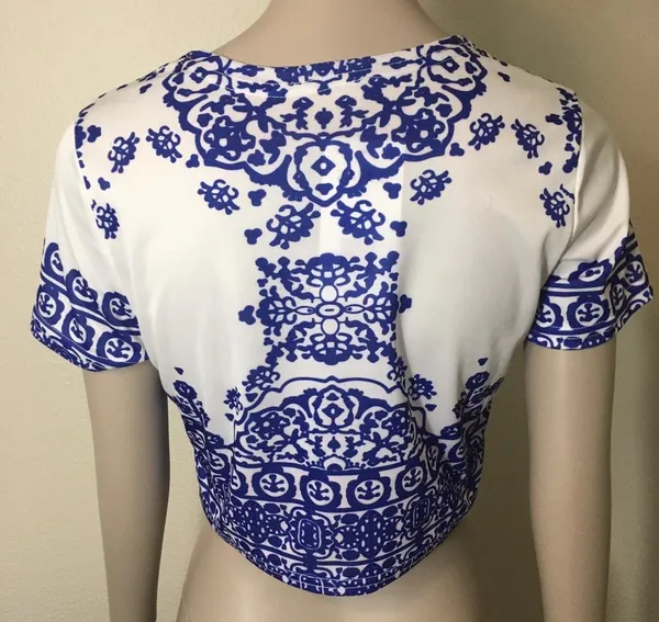 Zaful Porcelain Short Sleeve Crop Top NWT! - Image 4