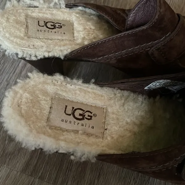 UGG Australian Slip on Shearling Heels Size 8 - Image 6