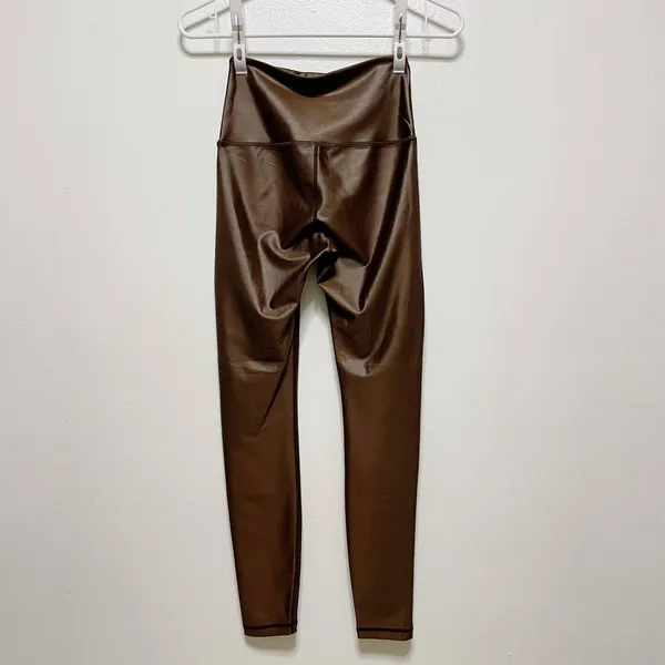 Savvi Mirage Liquid Leggings in Mocha - Image 9