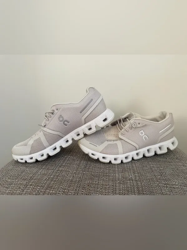 On cloud - Image 4