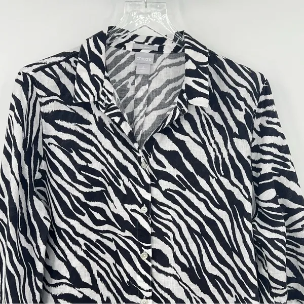 Chico’s blouse large 100% linen No-iron zebra animal print button front tunic - Image 2